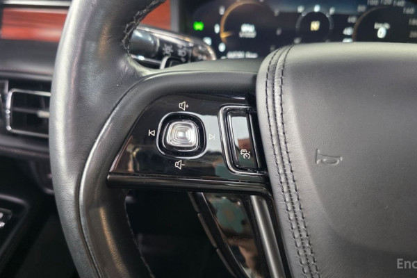 2023 Lincoln Aviator с пробегом 44 131 км