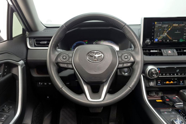 2023 Toyota RAV4 с пробегом 18 183 км