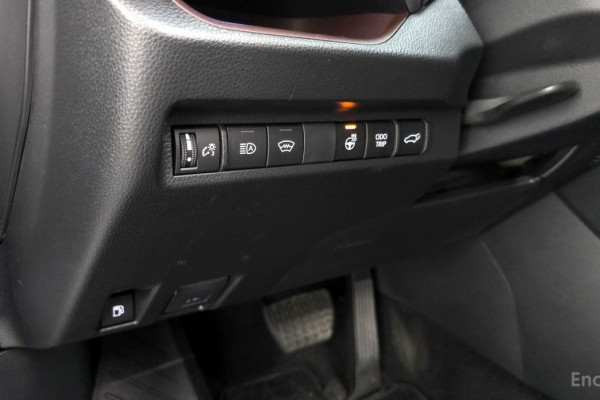 2023 Toyota RAV4 с пробегом 18 183 км