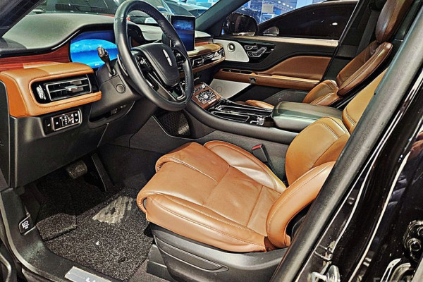 2023 Lincoln Aviator с пробегом 18 167 км