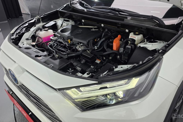 2024 Toyota RAV4 с пробегом 25 726 км