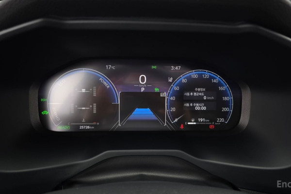 2024 Toyota RAV4 с пробегом 25 726 км