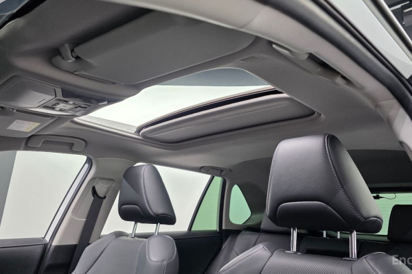 2024 Toyota RAV4 с пробегом 25 726 км