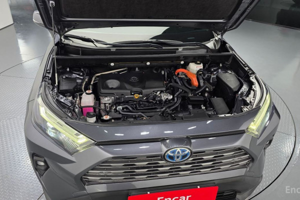 2022 Toyota RAV4 с пробегом 80 053 км