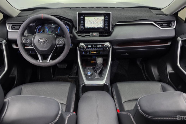 2022 Toyota RAV4 с пробегом 80 053 км