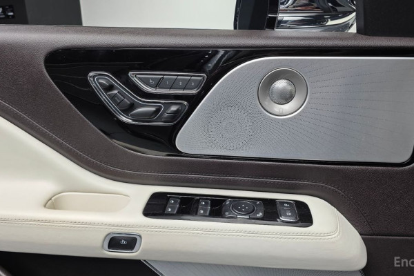 2020 Lincoln Aviator с пробегом 65 016 км