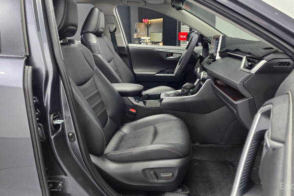 2022 Toyota RAV4 с пробегом 80 053 км