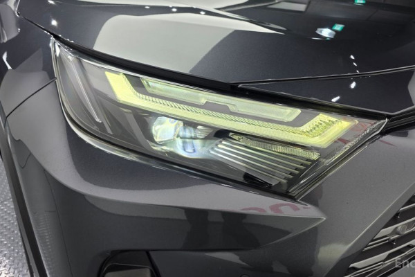 2022 Toyota RAV4 с пробегом 80 053 км