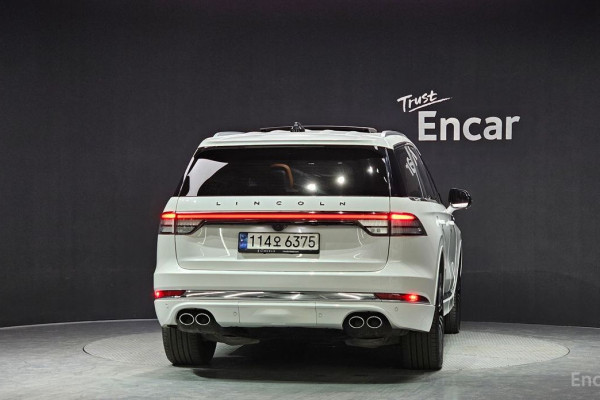 2024 Lincoln Aviator с пробегом 12 079 км