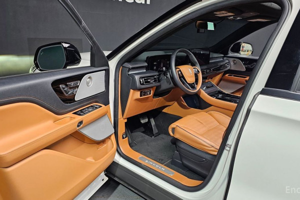 2024 Lincoln Aviator с пробегом 12 079 км