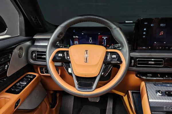 2024 Lincoln Aviator с пробегом 12 079 км