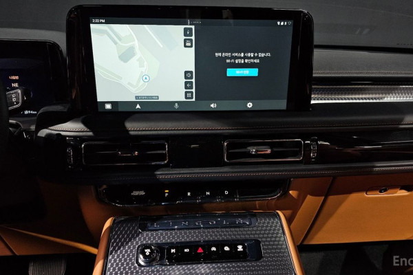 2024 Lincoln Aviator с пробегом 12 079 км