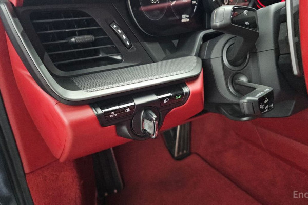 2020 Porsche 911 с пробегом 40 151 км