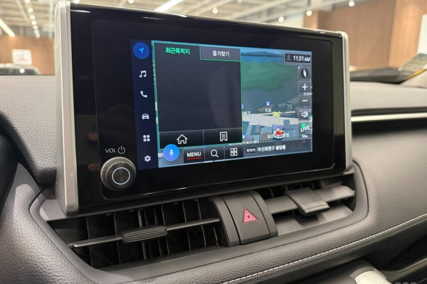 2023 Toyota RAV4 с пробегом 27 187 км