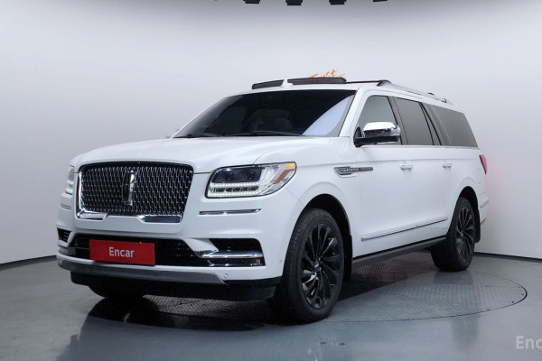 2020 Lincoln Navigator с пробегом 105 648 км