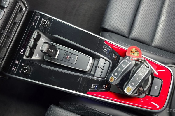 2021 Porsche 911 с пробегом 19 321 км