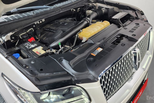 2018 Lincoln Navigator с пробегом 96 011 км