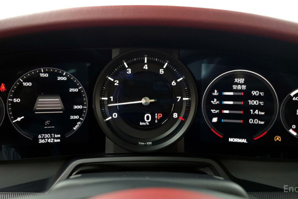 2020 Porsche 911 с пробегом 36 742 км