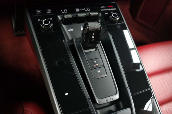 2020 Porsche 911 с пробегом 36 742 км