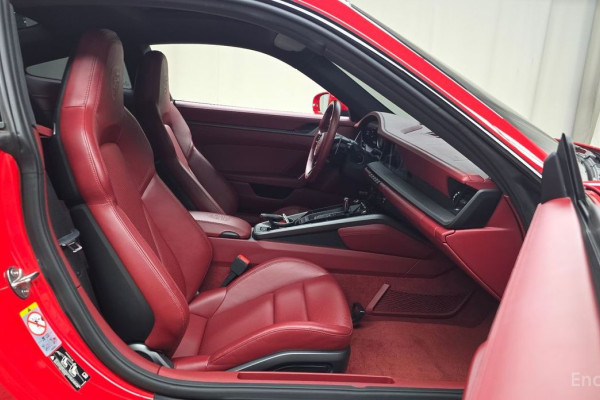 2020 Porsche 911 с пробегом 36 742 км