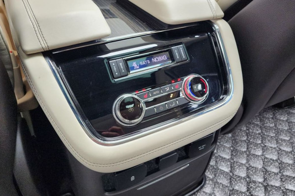 2018 Lincoln Navigator с пробегом 96 011 км