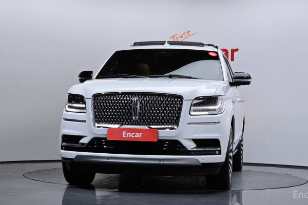 2021 Lincoln Navigator с пробегом 47 205 км