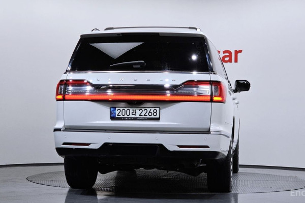 2021 Lincoln Navigator с пробегом 47 205 км