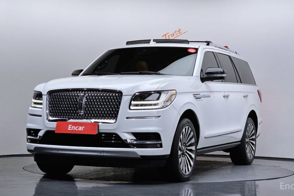 2021 Lincoln Navigator с пробегом 47 205 км