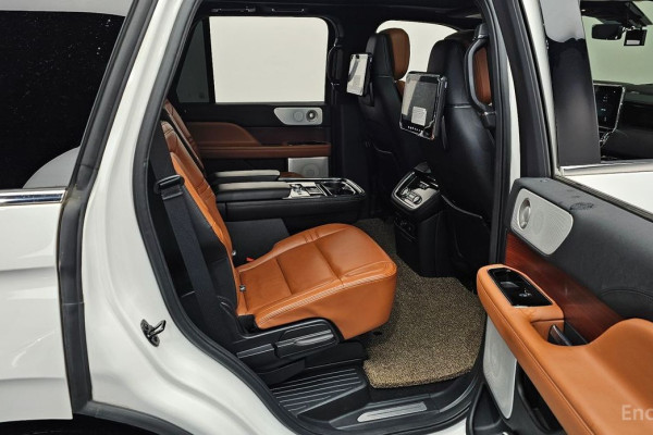 2021 Lincoln Navigator с пробегом 47 205 км