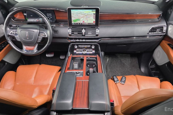 2021 Lincoln Navigator с пробегом 77 114 км