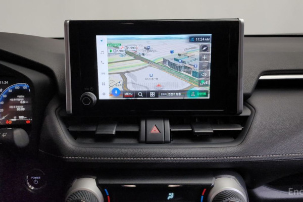 2024 Toyota RAV4 с пробегом 49 601 км