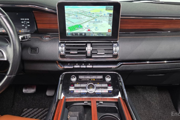 2021 Lincoln Navigator с пробегом 77 114 км