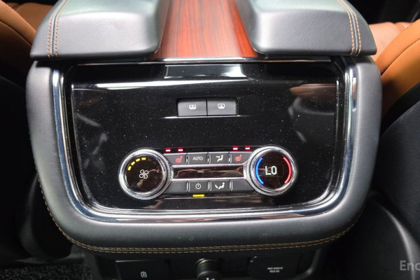 2021 Lincoln Navigator с пробегом 77 114 км