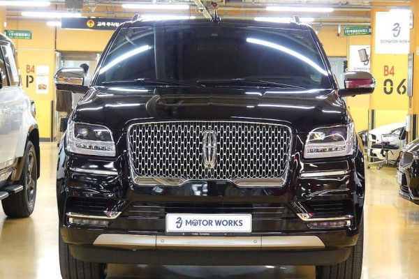 2021 Lincoln Navigator с пробегом 66 700 км