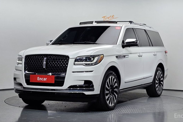 2023 Lincoln Navigator с пробегом 18 074 км