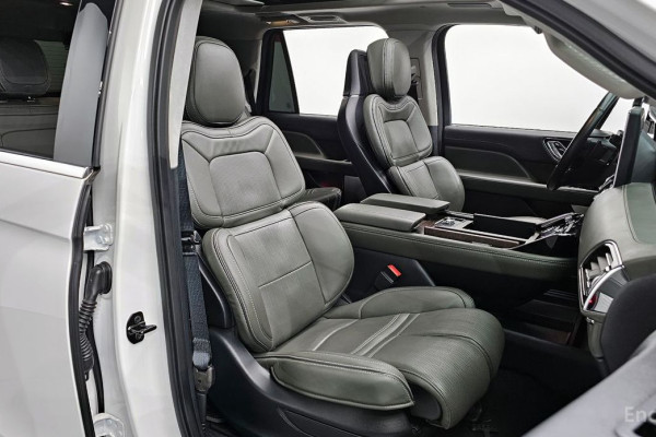 2023 Lincoln Navigator с пробегом 18 074 км