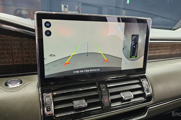 2023 Lincoln Navigator с пробегом 18 074 км