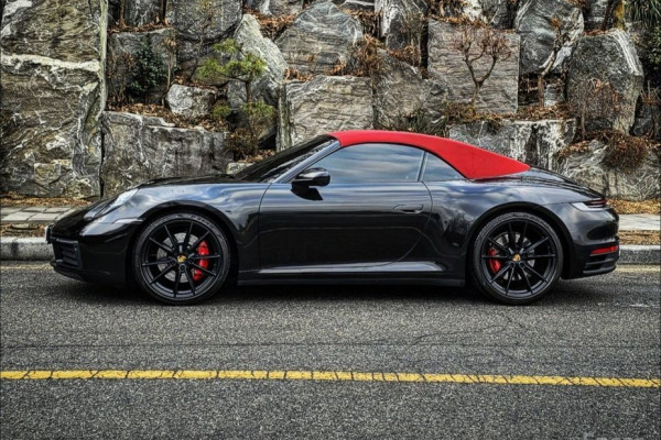 2020 Porsche 911 с пробегом 34 600 км