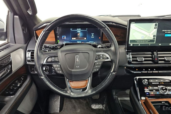 2023 Lincoln Navigator с пробегом 59 934 км