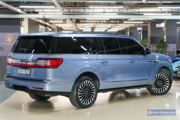 2020 Lincoln Navigator с пробегом 102 088 км