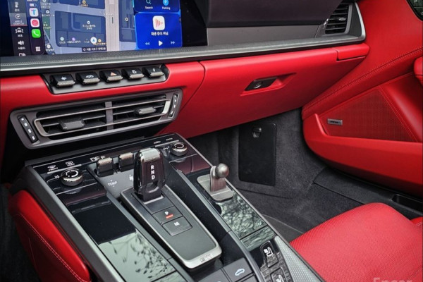 2020 Porsche 911 с пробегом 34 600 км