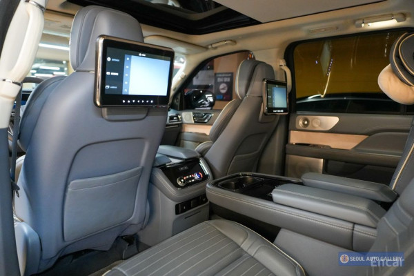 2020 Lincoln Navigator с пробегом 102 088 км