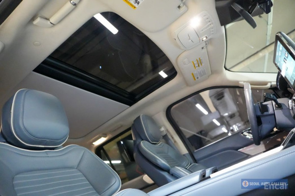 2020 Lincoln Navigator с пробегом 102 088 км