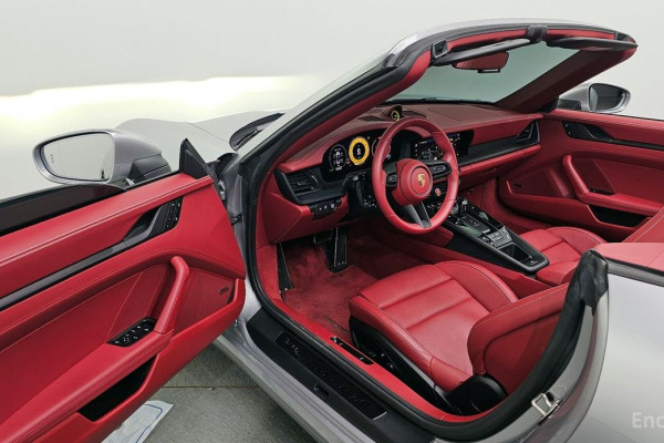 2025 Porsche 911 с пробегом 11 978 км