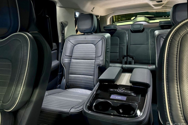 2021 Lincoln Navigator с пробегом 101 010 км