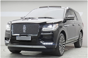 Lincoln Navigator