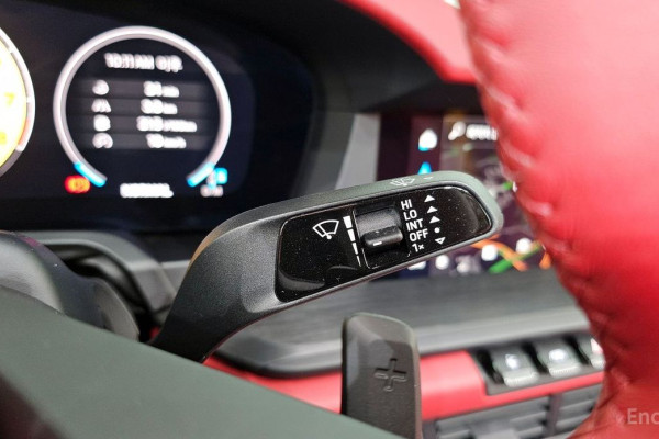 2025 Porsche 911 с пробегом 11 978 км