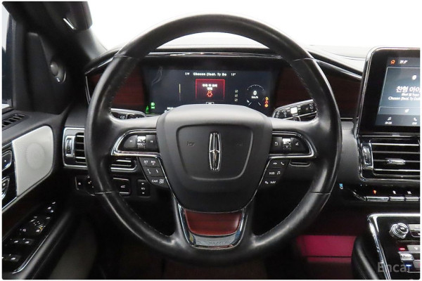 2021 Lincoln Navigator с пробегом 80 394 км