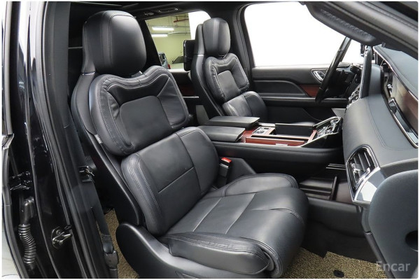 2021 Lincoln Navigator с пробегом 80 394 км