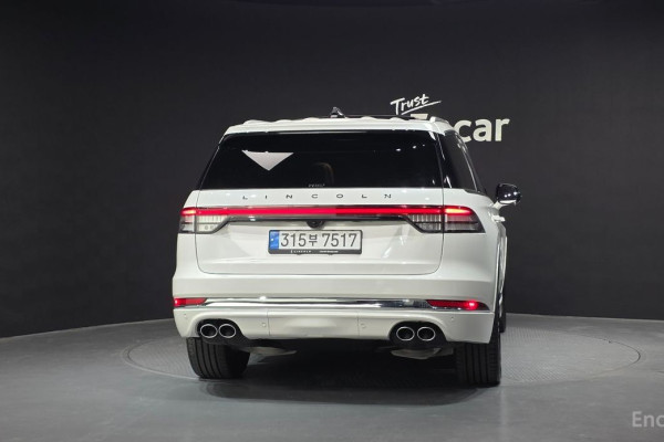 2025 Lincoln Aviator с пробегом 7 758 км